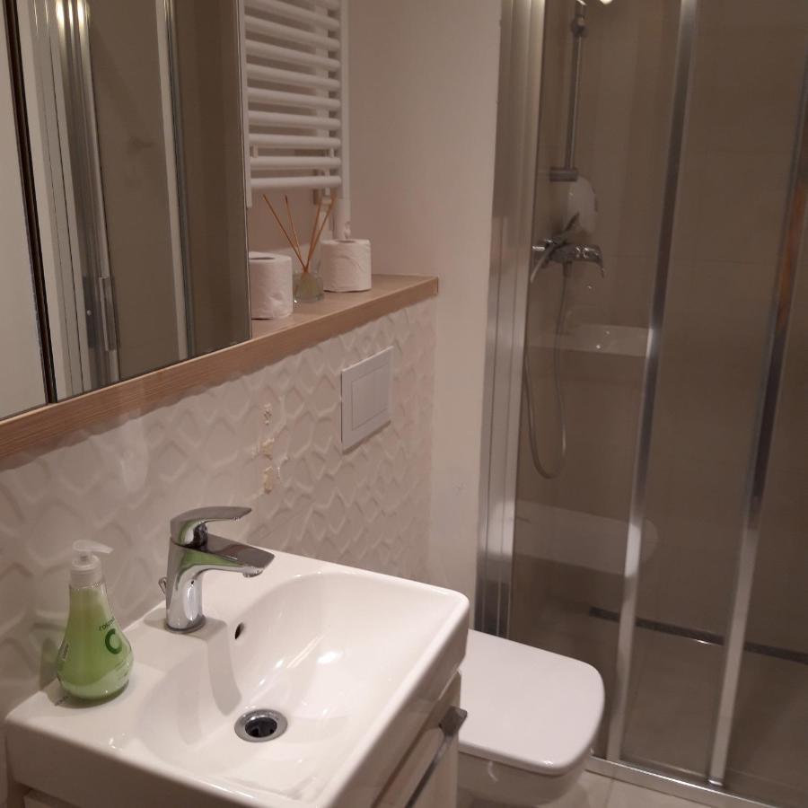 Yaroslav Apartments Варшава Экстерьер фото